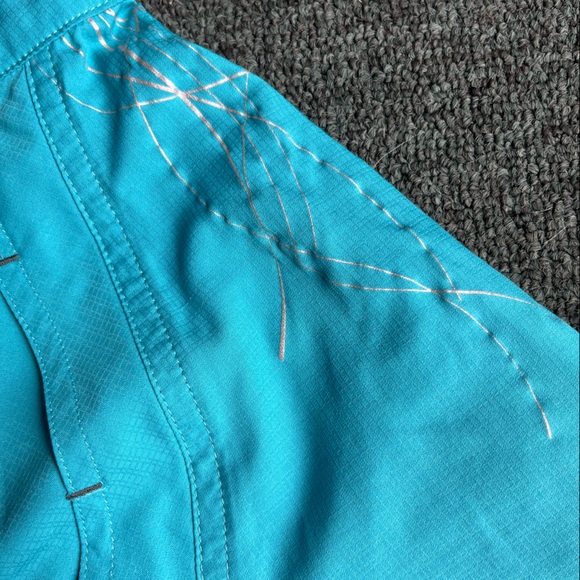 Pearl Izumi Elite Jacket Ultra Light. Womens Medium. Great condition. - Picture 6 of 12